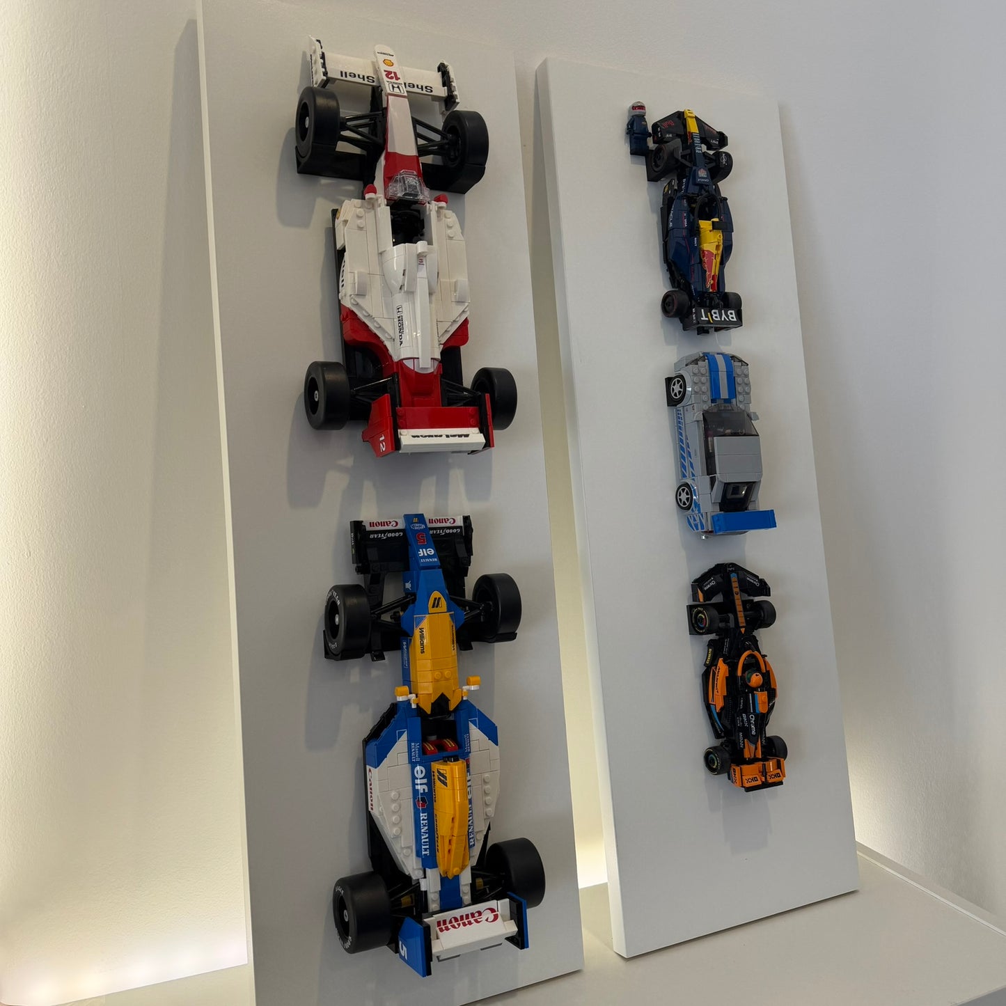 Suporte de Parede LEGO Icons F1 — Senna, Mansell & Schumacher (10330 / 10353 / 11375)