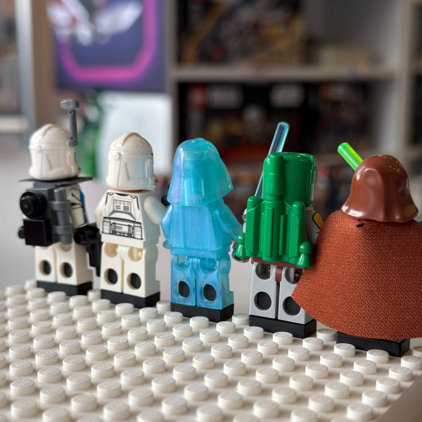 Pack of 50 Heel Savers - Supports for LEGO® Minifigures