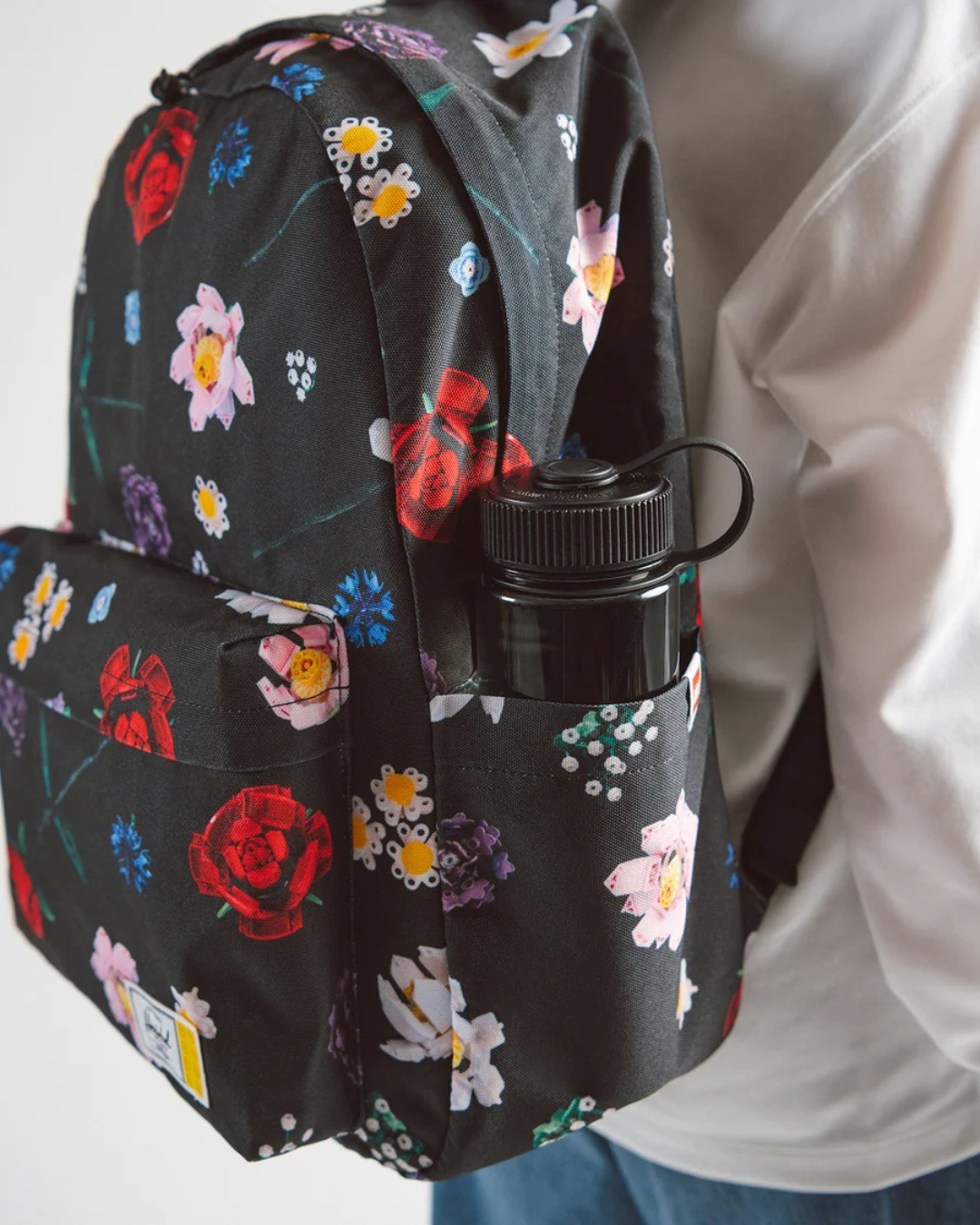 Lego® Herschel™ - Mochila Classic XL – Chuva de Flores 5010423